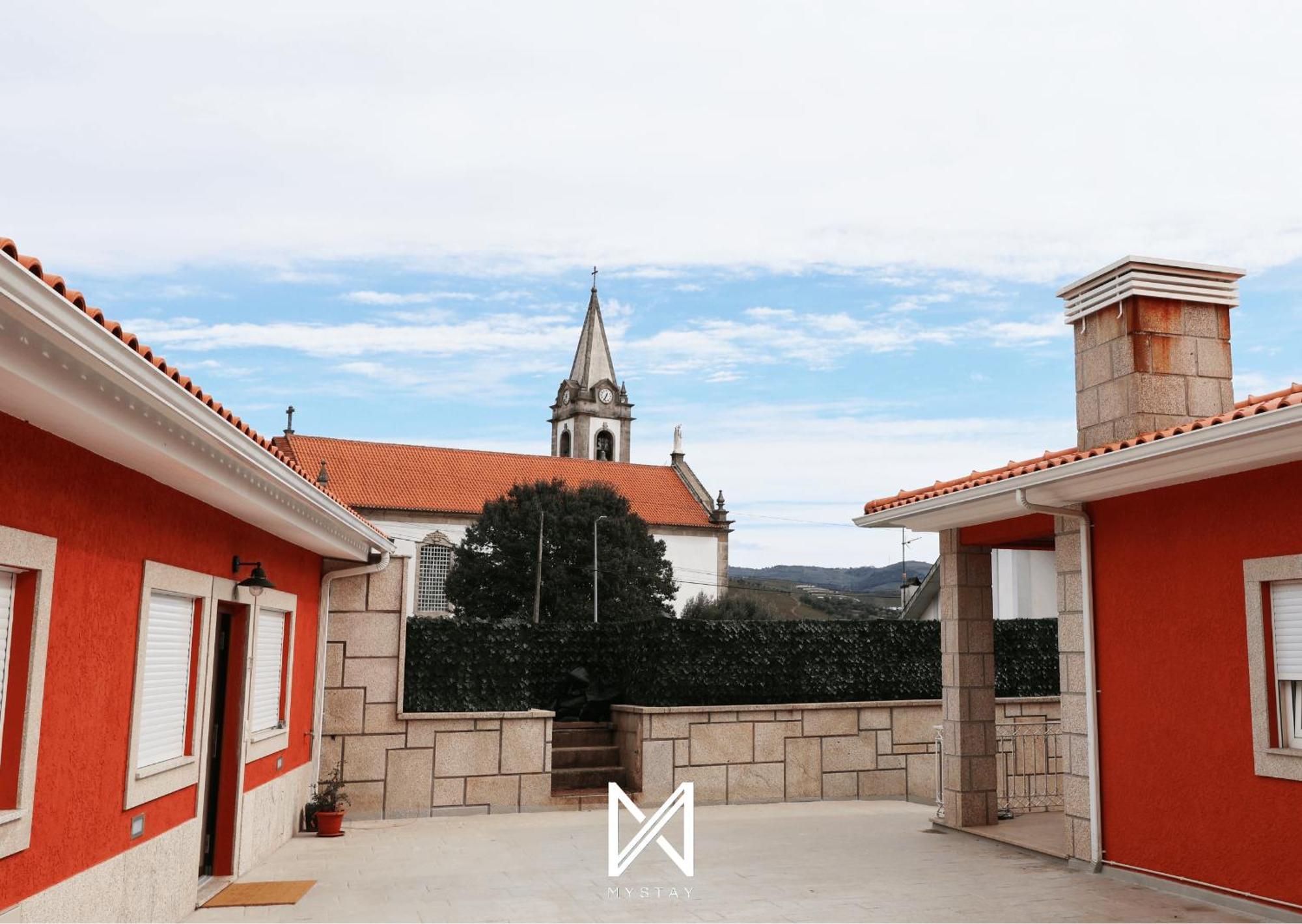 Apartment Mystay - Oliveira Douro House *