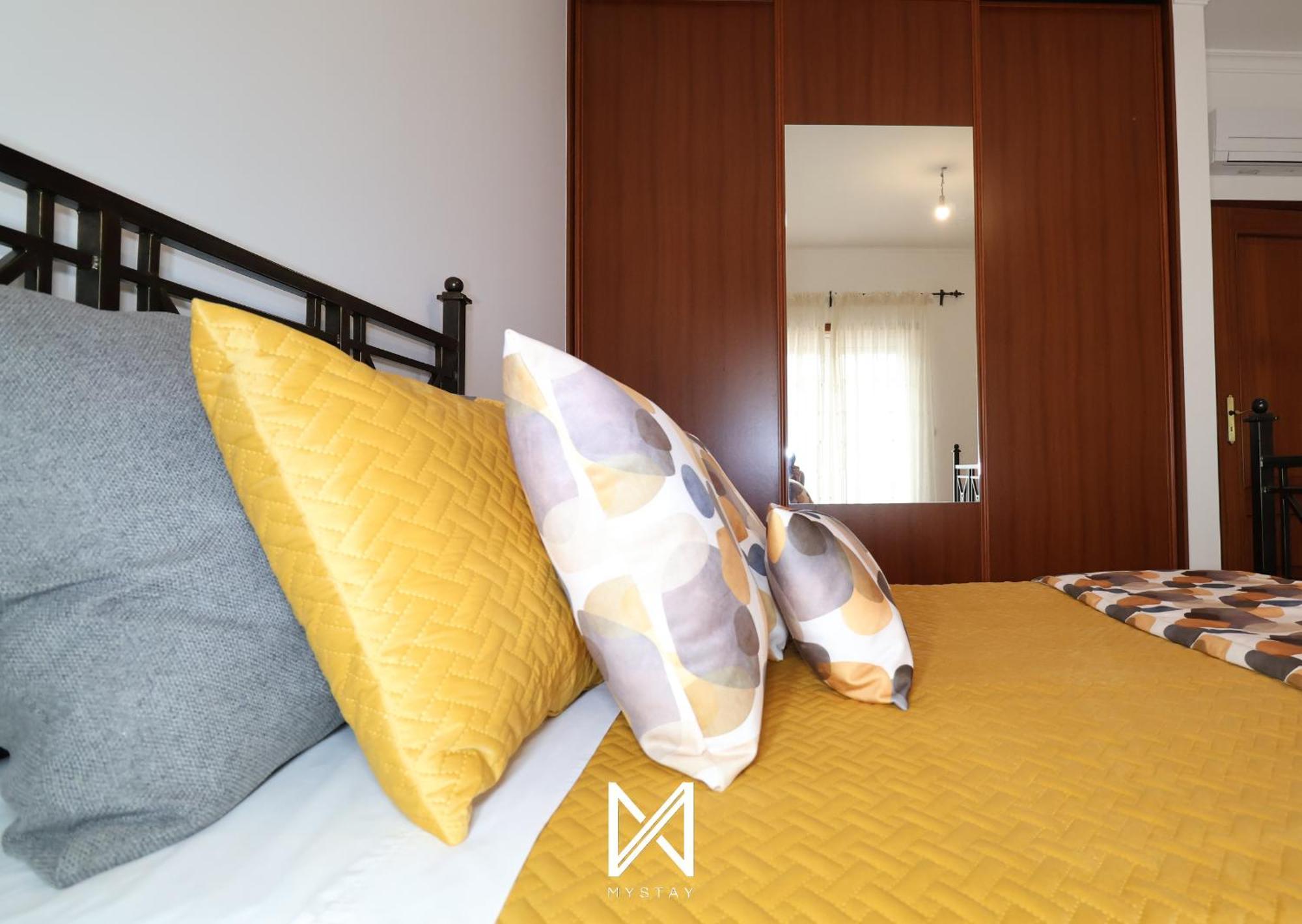 Apartment Mystay - Oliveira Douro House